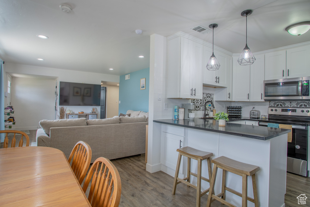 4586 W 4925 S Kearns, UT 84118