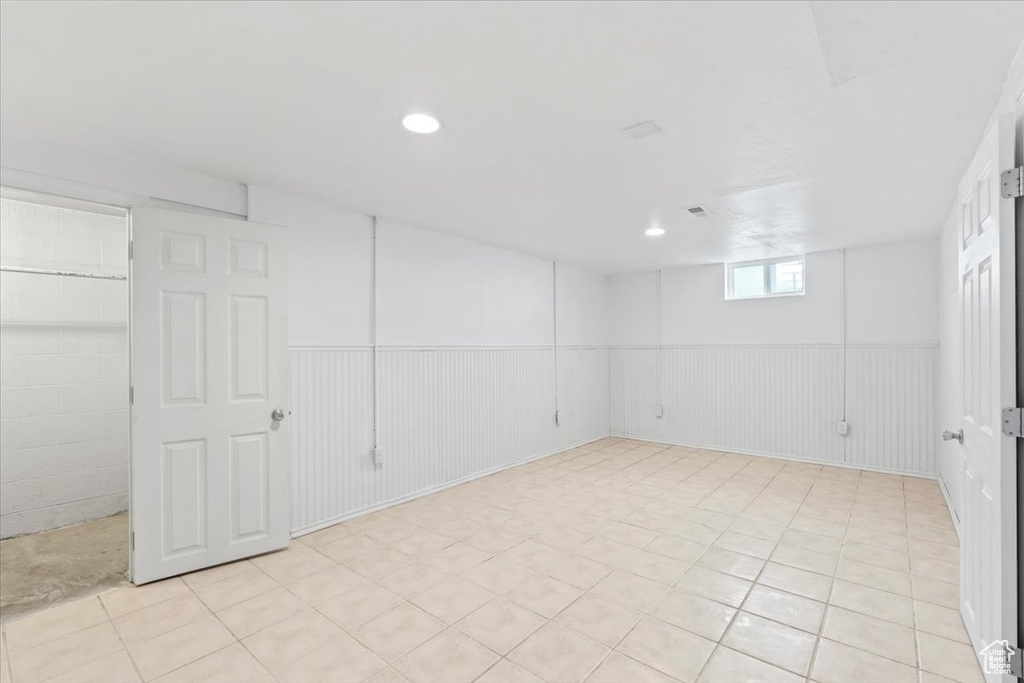 Basement with recessed lighting