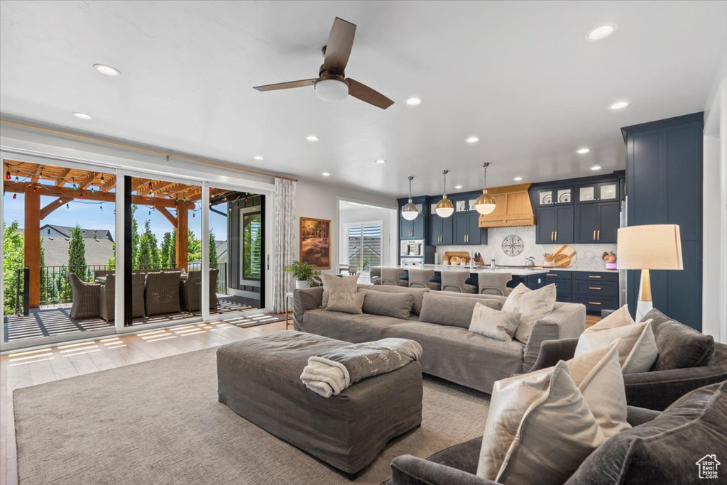 6221 W APPLECROSS CIR Highland, UT 84003