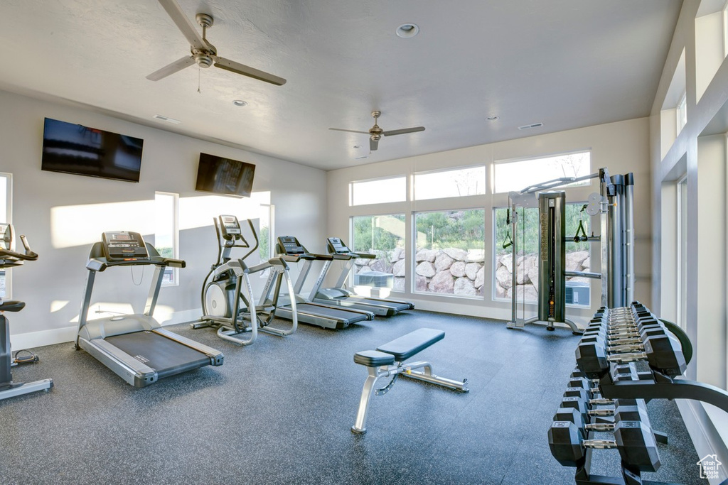 6221 W APPLECROSS CIR Highland, UT 84003