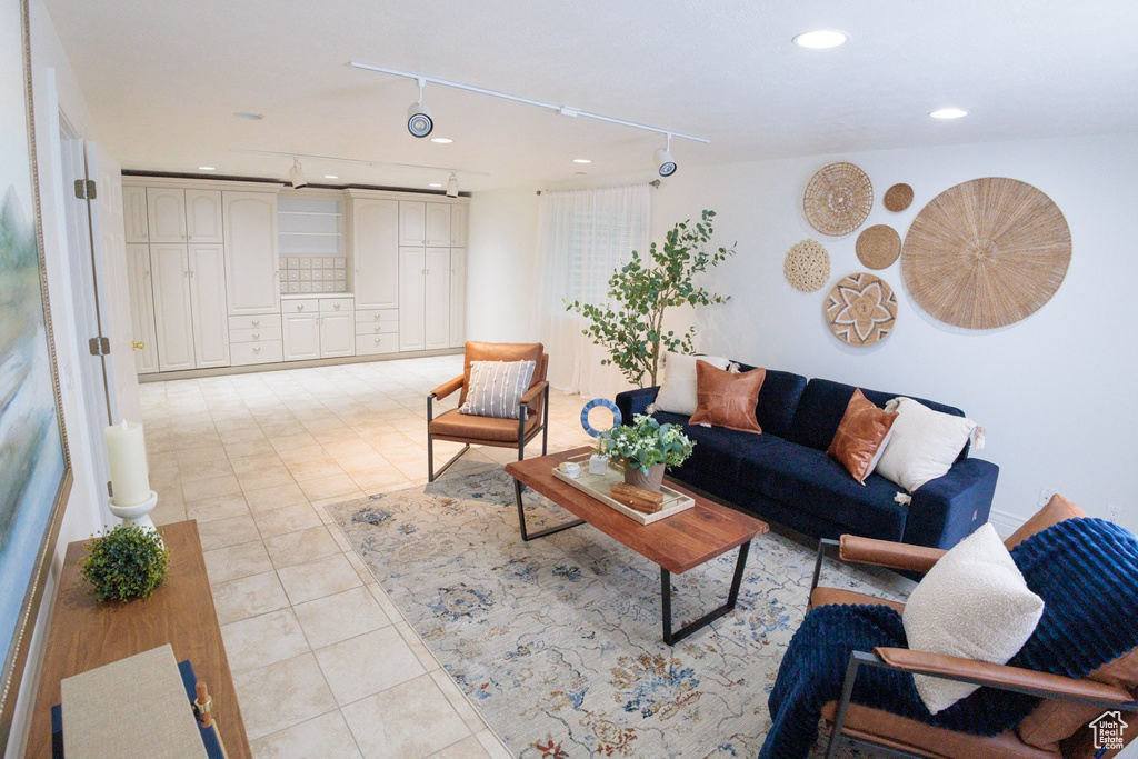 Photo 25 for MLS #2092810 at 318 E Ridge Dr