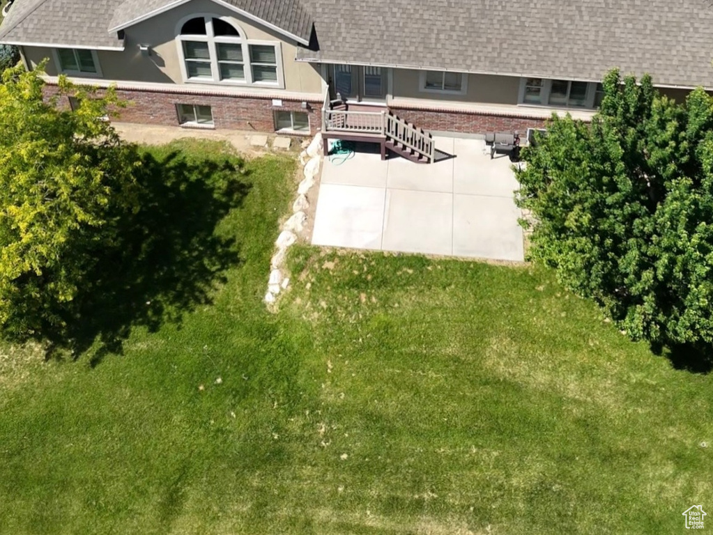 Aerial view of property and surrounding area