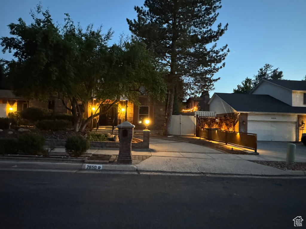 2650 E WILLOW WICK DR Sandy, UT 84093