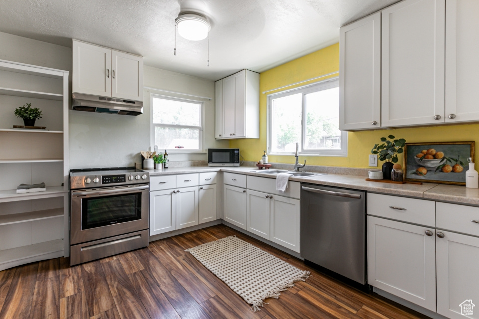 Photo 9 for MLS #2092848 at 3071 Quincy Ave