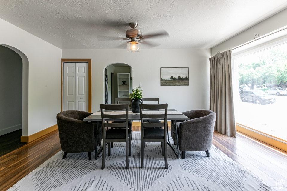 Photo 6 for MLS #2092848 at 3071 Quincy Ave