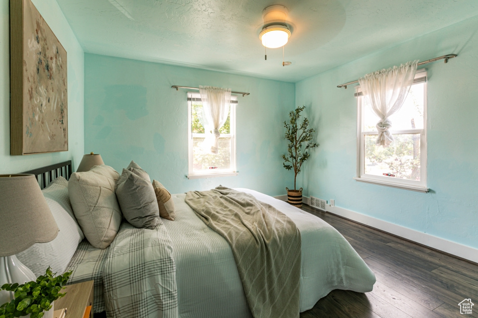 Photo 15 for MLS #2092848 at 3071 Quincy Ave