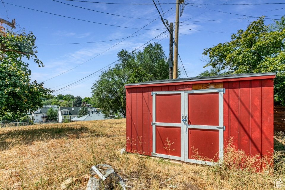 Photo 27 for MLS #2092848 at 3071 Quincy Ave