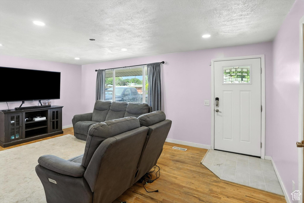 4358 S 950 W Riverdale, UT 84405