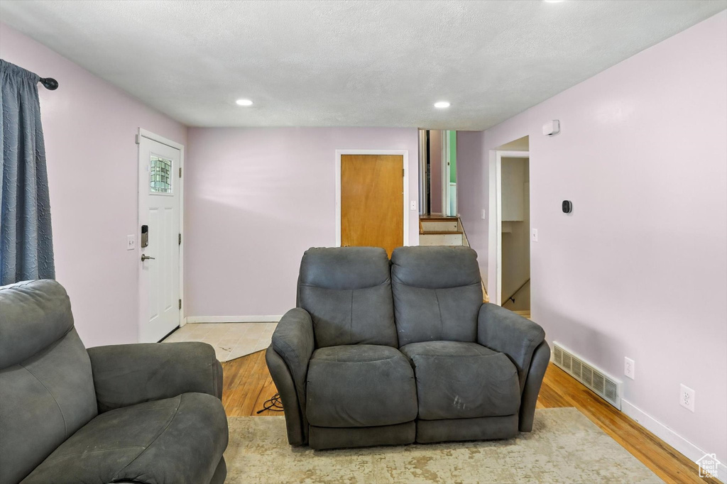 4358 S 950 W Riverdale, UT 84405