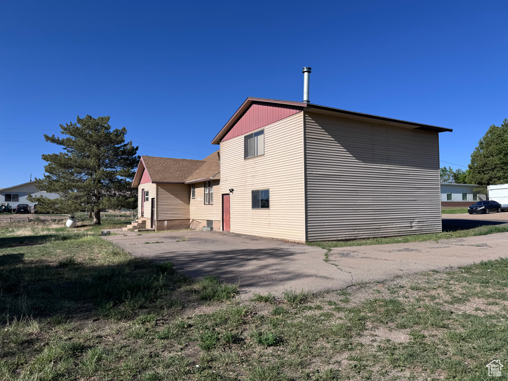 View of side of property
