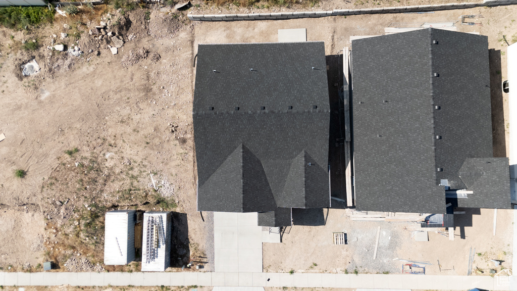 Aerial view of property and surrounding area