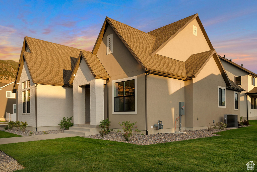 551 W SUMMERHILL LN Centerville, UT 84014