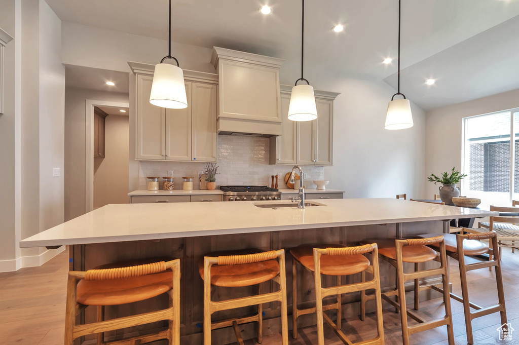 551 W SUMMERHILL LN Centerville, UT 84014