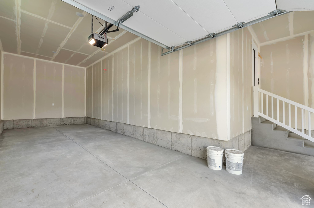 551 W SUMMERHILL LN Centerville, UT 84014