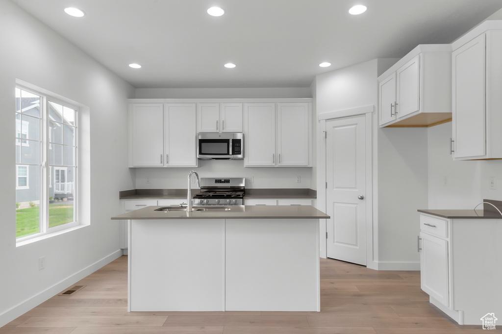 7801 W ALTA SPRINGS LN Magna, UT 84044