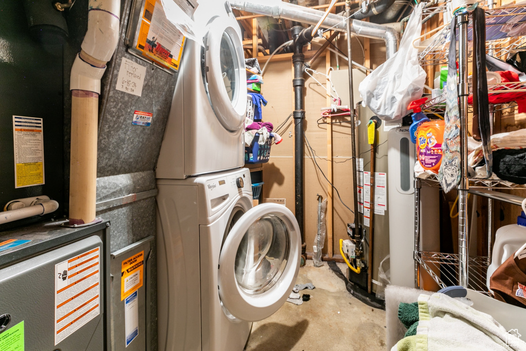 Laundry room with stacked washer / dryer