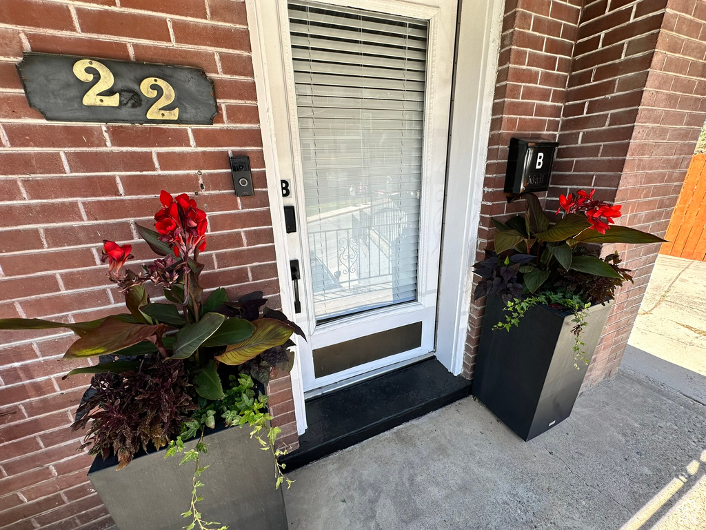 22 W 300 N Salt Lake City, UT 84103