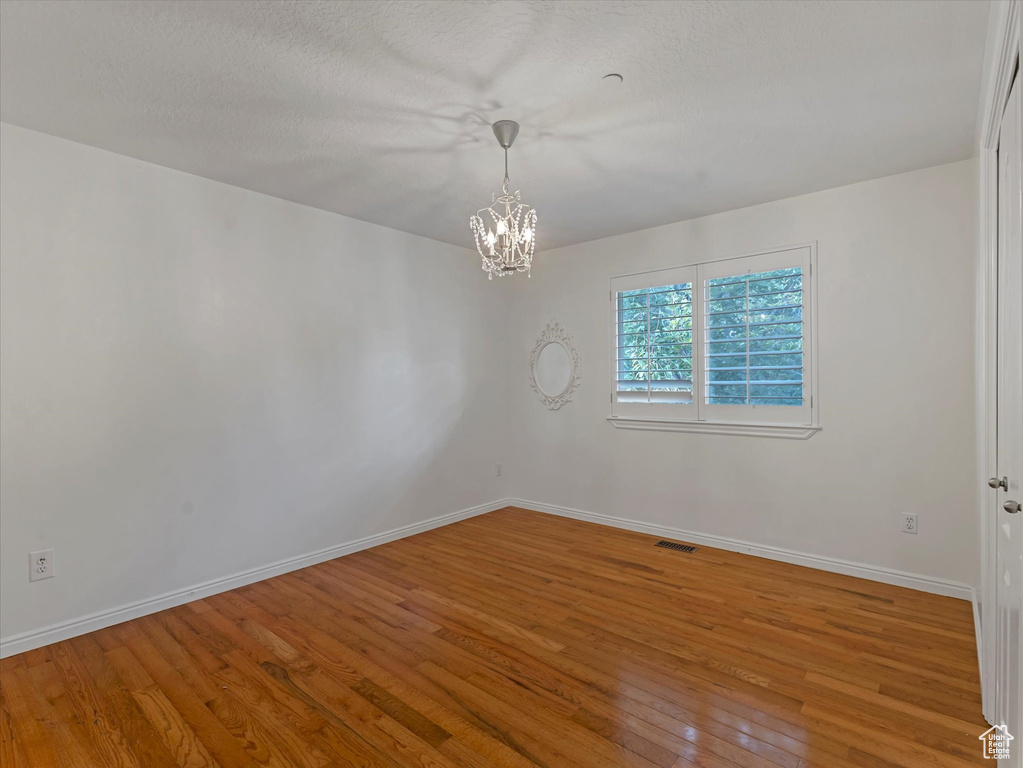 Photo 20 for MLS #2093027 at 1639 E Lone Oak Dr