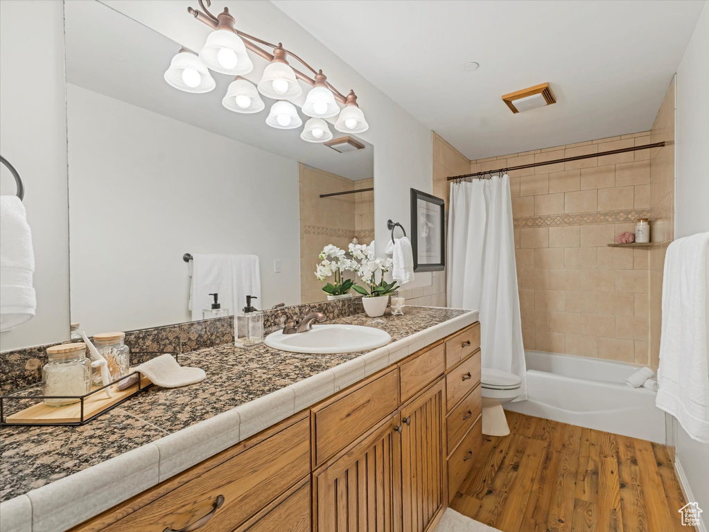 Photo 30 for MLS #2093027 at 1639 E Lone Oak Dr