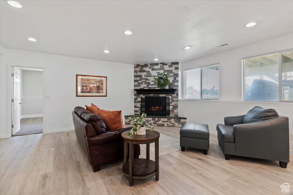 4987 S 5400 W Hooper, UT 84315