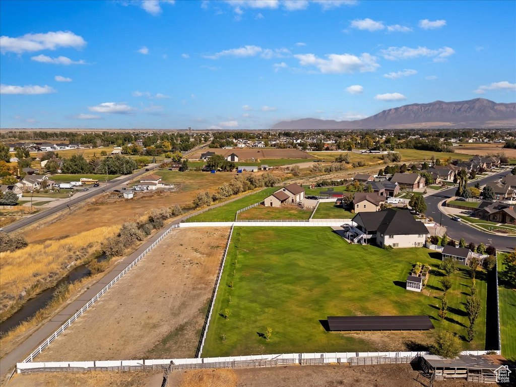 4987 S 5400 W Hooper, UT 84315