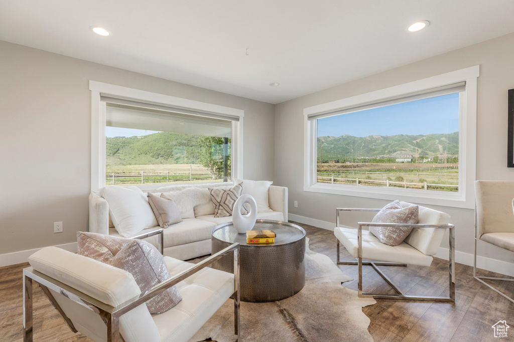 Photo 17 for MLS #2093057 at 266 W Old Ranch Rd