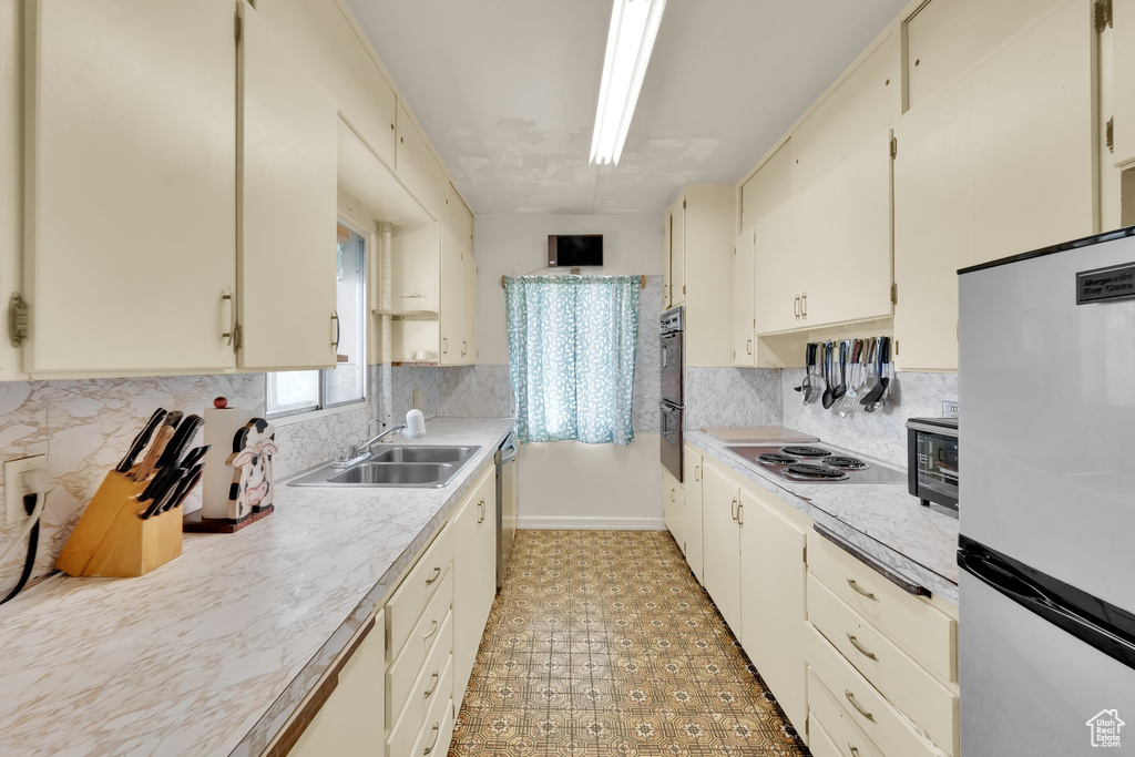 1579 S 1000 W Salt Lake City, UT 84104