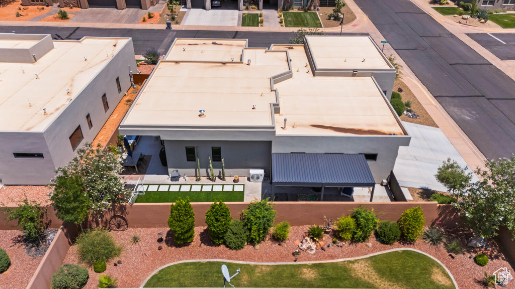 Aerial view of property and surrounding area