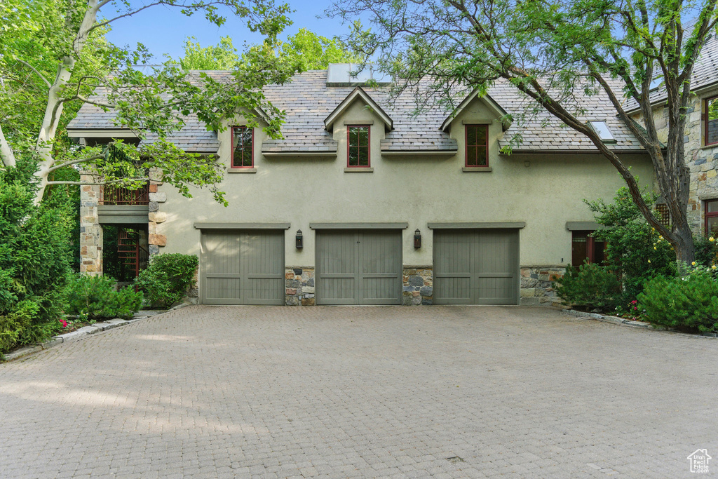 6033 S 2300 E Holladay, UT 84121