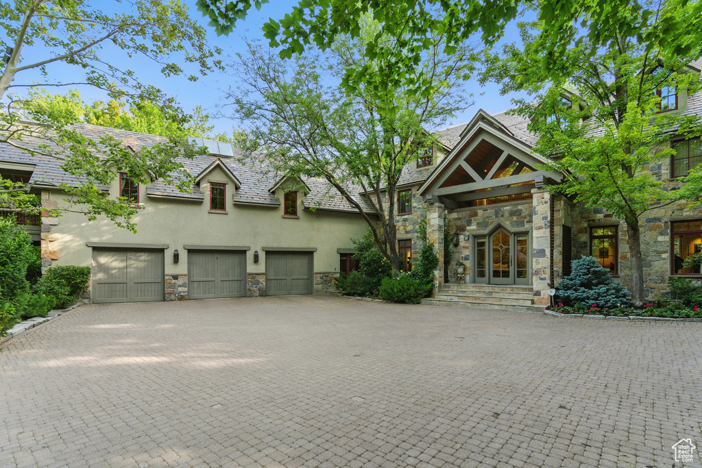 6033 S 2300 E Holladay, UT 84121