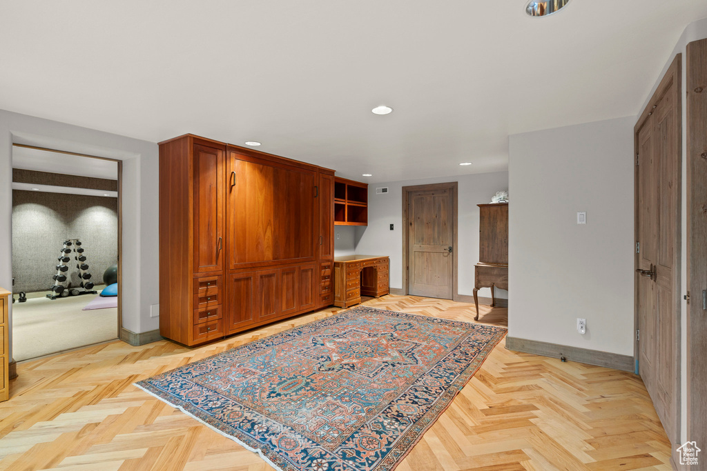 6033 S 2300 E Holladay, UT 84121