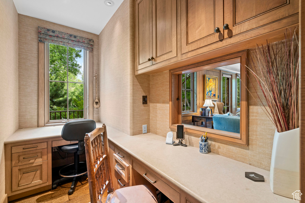 6033 S 2300 E Holladay, UT 84121