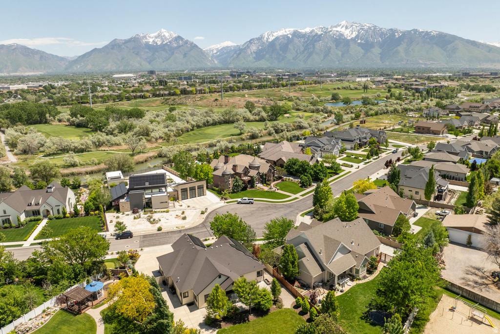 9532 S WILLOW TRAIL WAY South Jordan, UT 84095