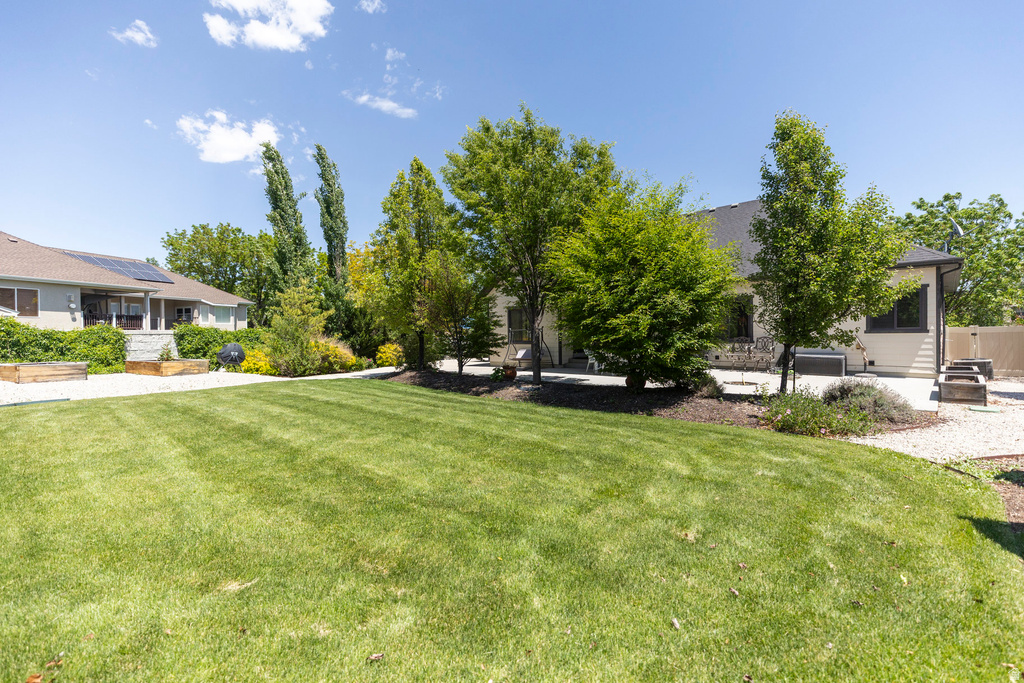 9532 S WILLOW TRAIL WAY South Jordan, UT 84095