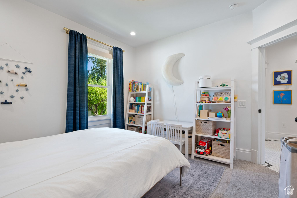 Bedroom with carpet floors