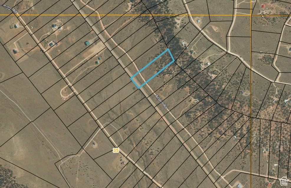 Aerial map of property and surrounding area