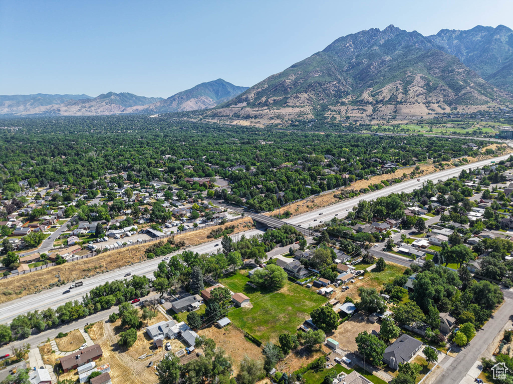 Bird\'s eye view of mountains
