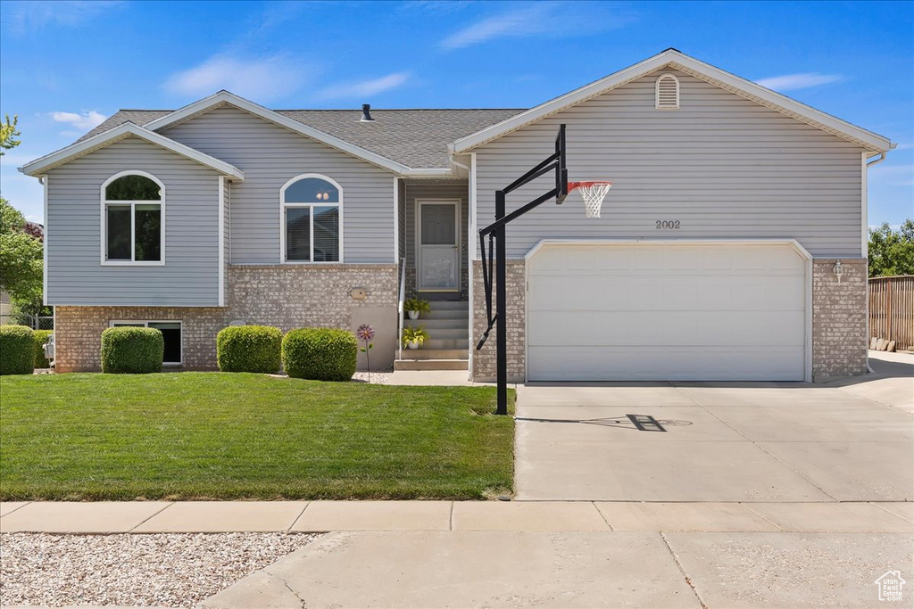 2002 S 1840 W Syracuse, UT 84075