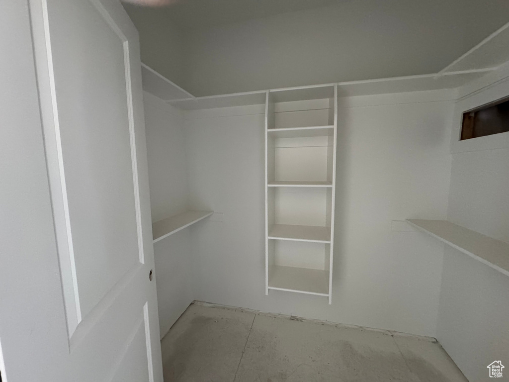 View of walk in closet