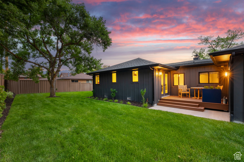 5223 S HILLSDEN DR Holladay, UT 84117