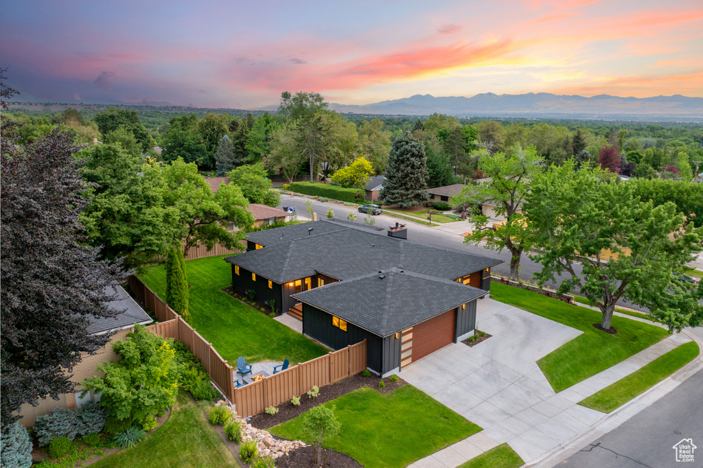 5223 S HILLSDEN DR Holladay, UT 84117