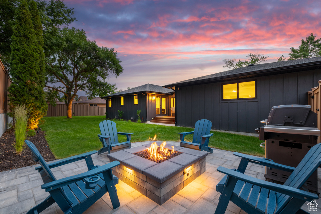 5223 S HILLSDEN DR Holladay, UT 84117