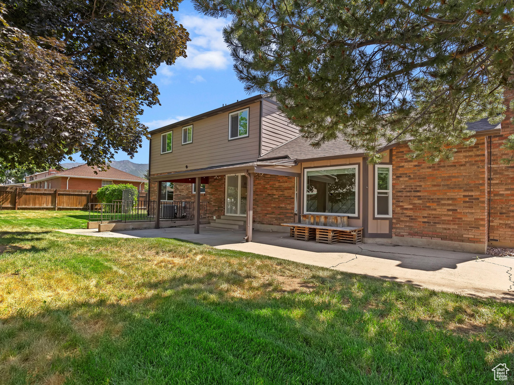 2203 N JONI DR Layton, UT 84040