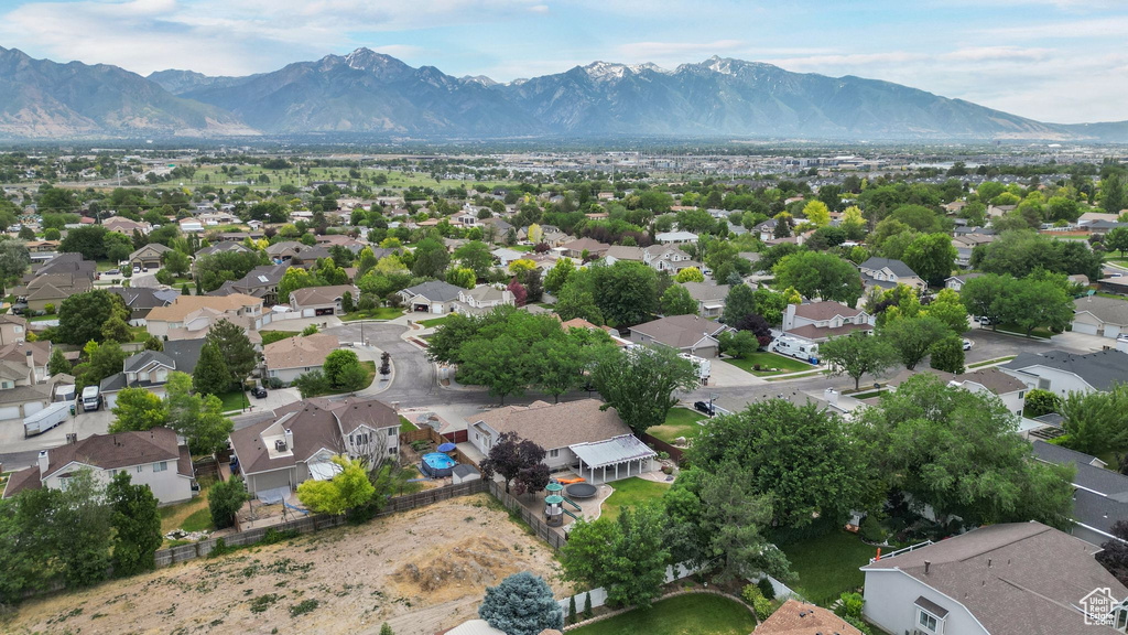 6320 S HATHAWAY ST Taylorsville, UT 84123