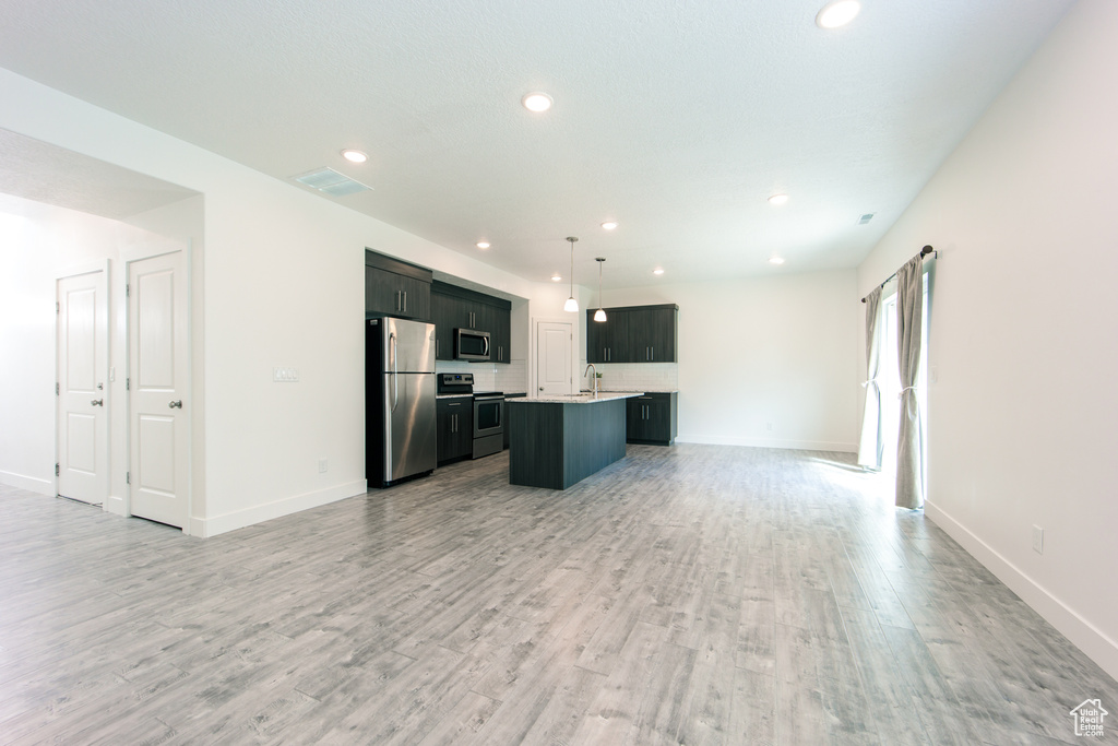 1396 E 340 S Hyrum, UT 84319