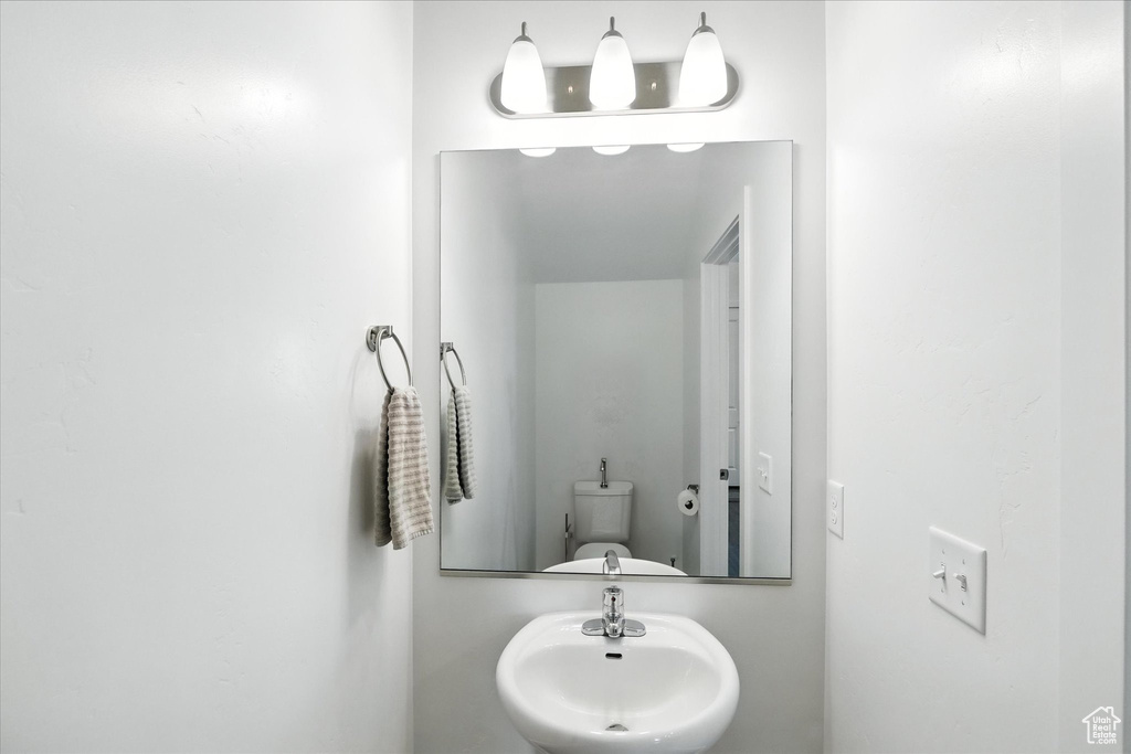 Bathroom featuring a sink