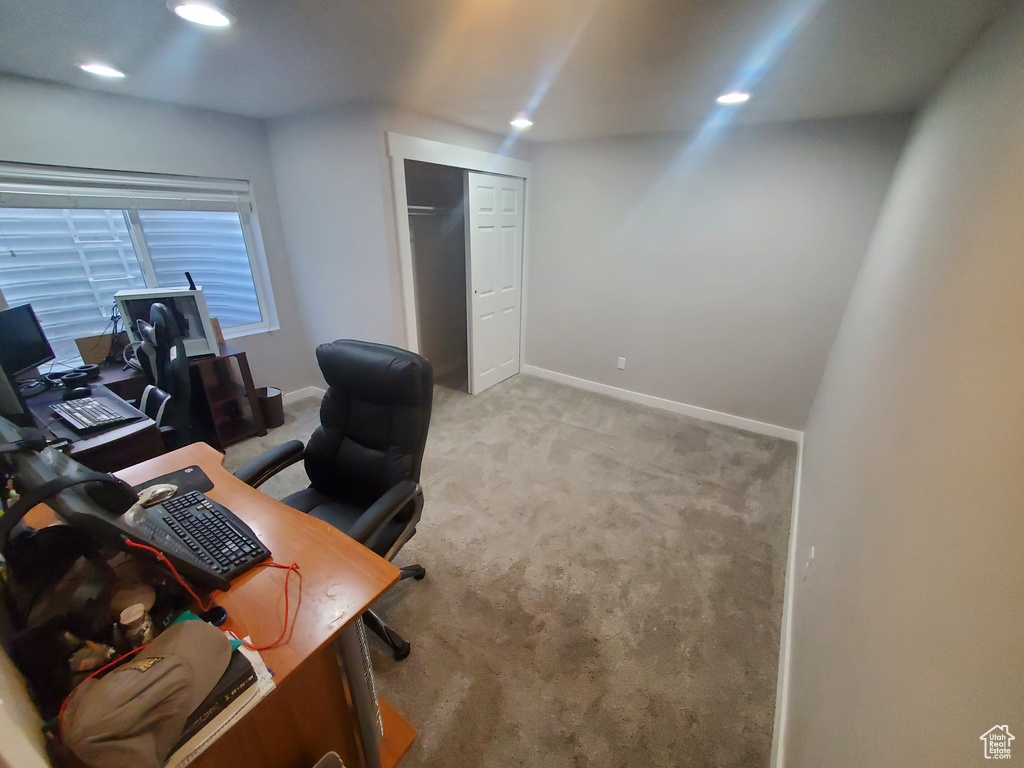 Home office featuring light carpet and recessed lighting