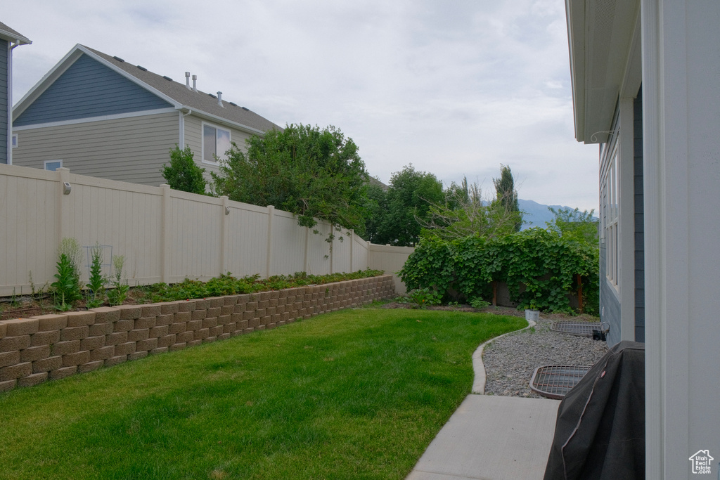 4973 E OAKWOOD DR Eagle Mountain, UT 84005