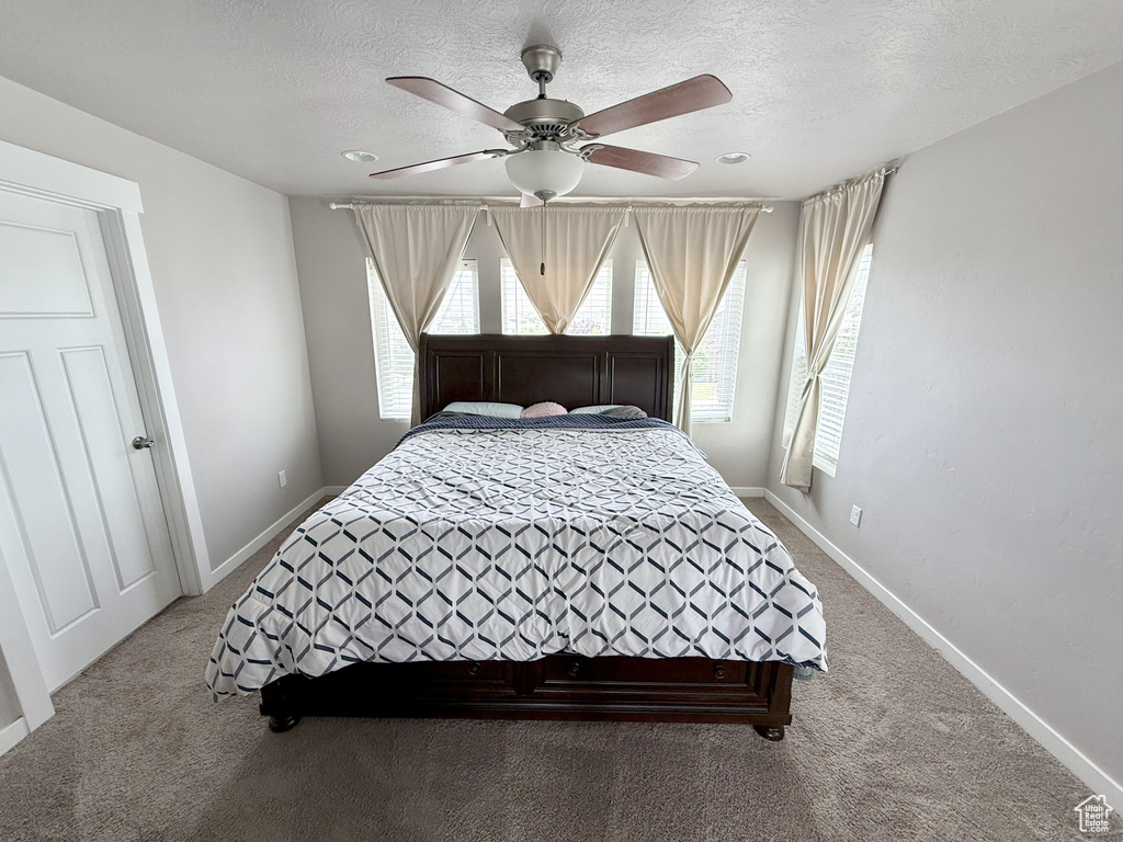 4973 E OAKWOOD DR Eagle Mountain, UT 84005