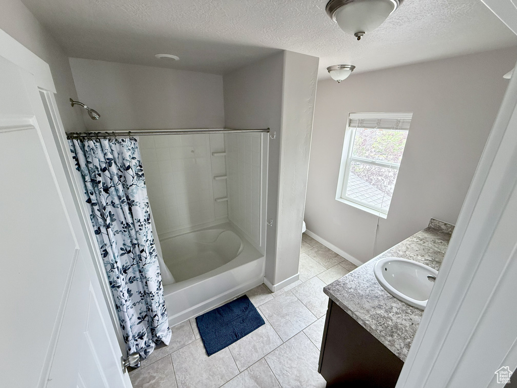4973 E OAKWOOD DR Eagle Mountain, UT 84005